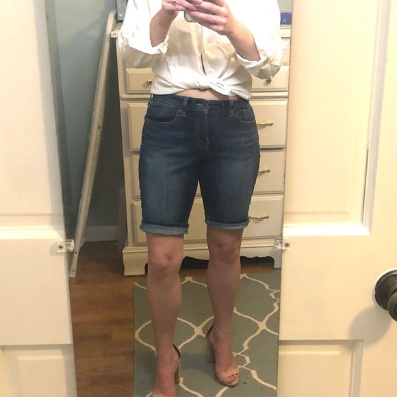 Lucky Brand Shorts - Picture 6 of 17